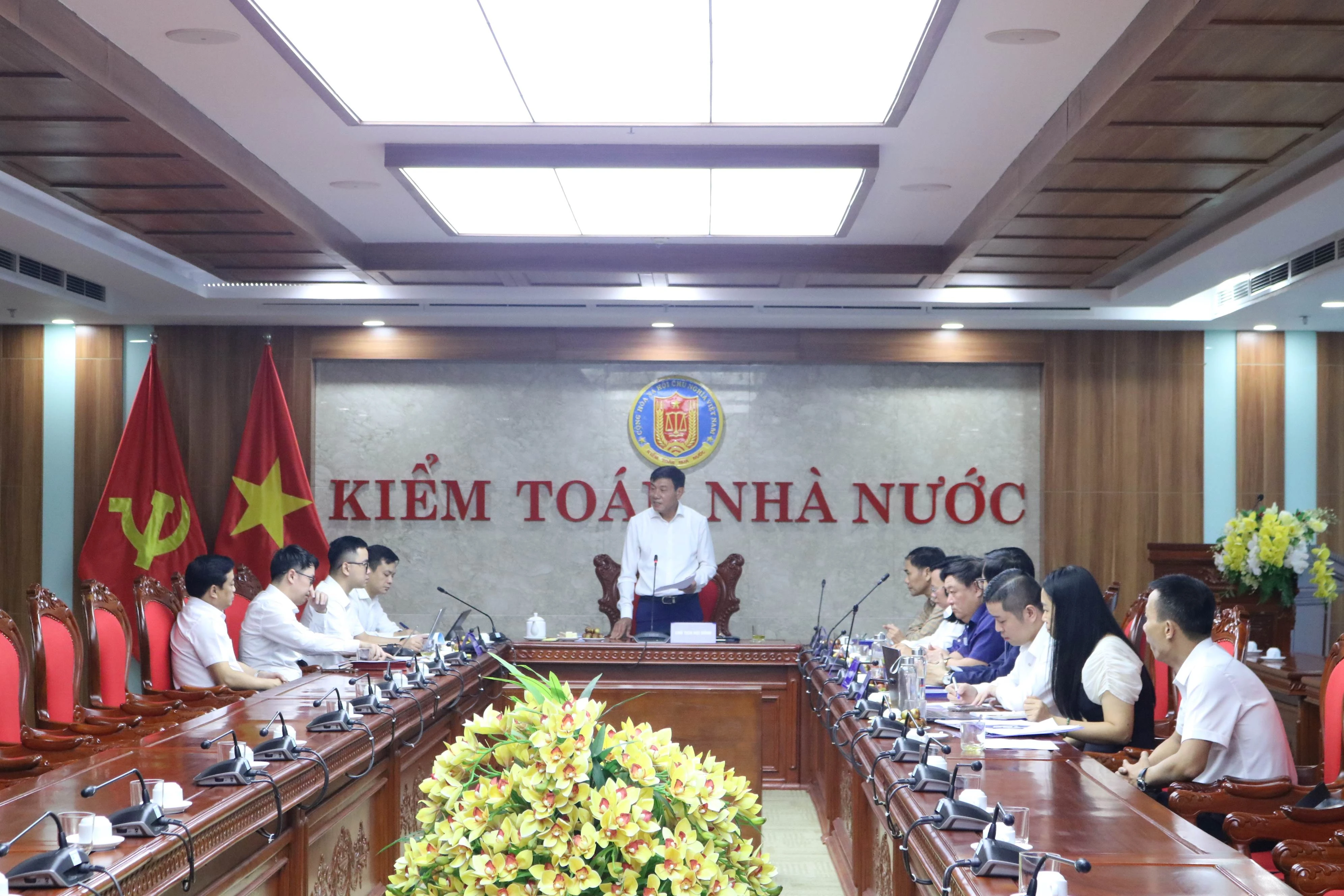 Nghiên cứu những mâu thuẫn, bất cập trong Luật Doanh nghiệp và giải pháp hoàn thiện thông qua vai trò của Kiểm toán nhà nước